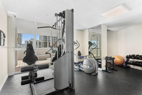 Condo in Miami, Florida, 1 bedroom  № 1269348 - photo 22