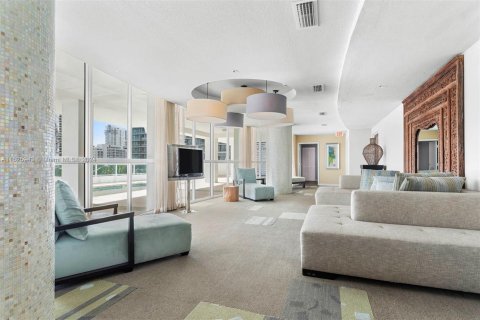 Condominio en venta en Miami, Florida, 1 dormitorio, 65.59 m2 № 1269348 - foto 21