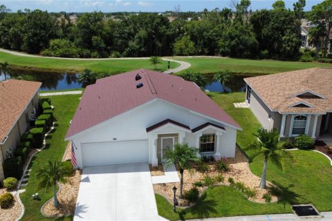 Villa ou maison à vendre à Punta Gorda, Floride: 2 chambres, 175.68 m2 № 1326608 - photo 2