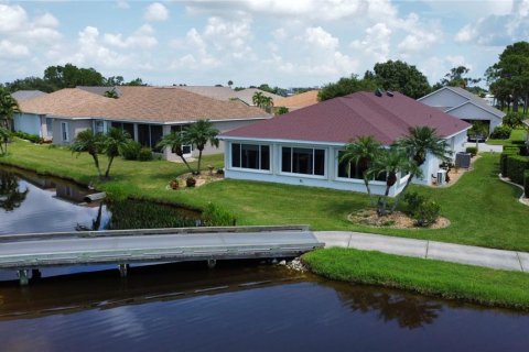 Villa ou maison à vendre à Punta Gorda, Floride: 2 chambres, 175.68 m2 № 1326608 - photo 6