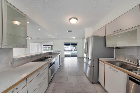 Villa ou maison à louer à Pompano Beach, Floride: 3 chambres, 125.33 m2 № 1353888 - photo 17