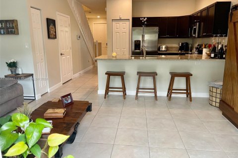 Townhouse in Homestead, Florida 3 bedrooms, 141.58 sq.m. № 1353889 - photo 15