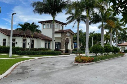 Touwnhouse à louer à Homestead, Floride: 3 chambres, 141.58 m2 № 1353889 - photo 23