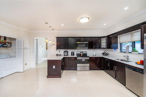 Casa en venta en Miami, Florida, 3 dormitorios, 125.88 m2 № 1353841 - foto 7