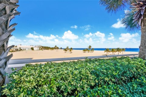 Condo in Fort Lauderdale, Florida, 1 bedroom  № 1407679 - photo 23