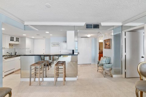 Condo in Fort Lauderdale, Florida, 1 bedroom  № 1407679 - photo 8