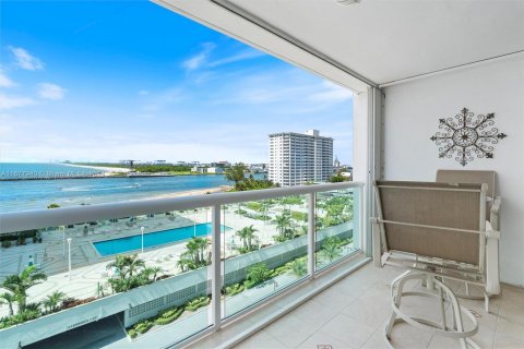 Condo in Fort Lauderdale, Florida, 1 bedroom  № 1407679 - photo 5