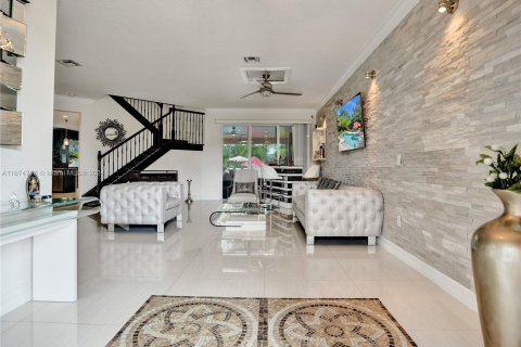 Casa en venta en Boynton Beach, Florida, 6 dormitorios, 369.38 m2 № 1407722 - foto 7