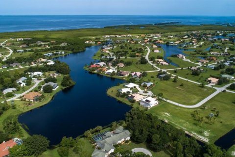 Villa ou maison à vendre à Punta Gorda, Floride: 3 chambres, 196.21 m2 № 291464 - photo 24