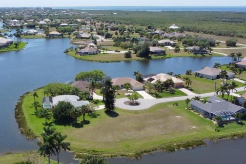 Villa ou maison à vendre à Punta Gorda, Floride: 3 chambres, 196.21 m2 № 291464 - photo 5