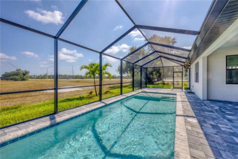 Villa ou maison à vendre à Punta Gorda, Floride: 3 chambres, 196.21 m2 № 291464 - photo 21