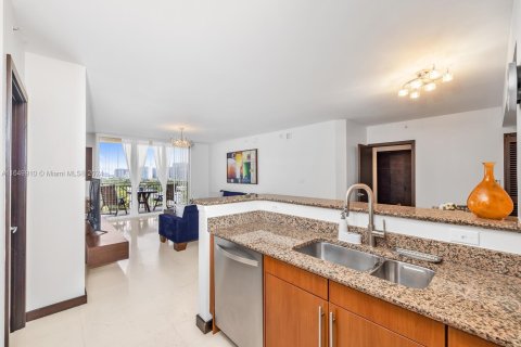 Condo in Hallandale Beach, Florida, 2 bedrooms  № 1332186 - photo 26