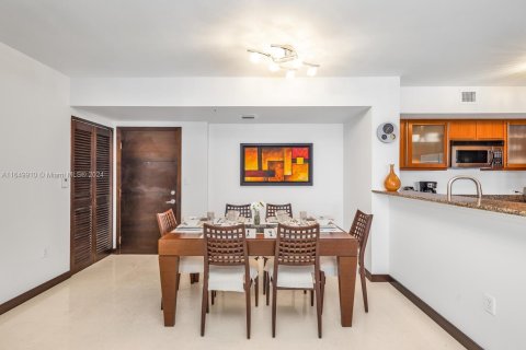 Copropriété à louer à Hallandale Beach, Floride: 2 chambres, 106.84 m2 № 1332186 - photo 4