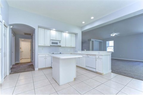 House in Tampa, Florida 5 bedrooms, 279.91 sq.m. № 1427052 - photo 21