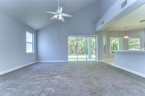 House in Tampa, Florida 5 bedrooms, 279.91 sq.m. № 1427052 - photo 15