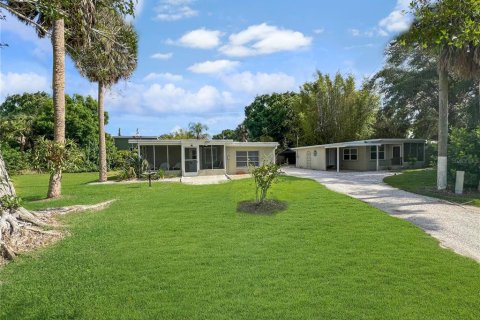 Villa ou maison à vendre à Punta Gorda, Floride: 3 chambres, 143.72 m2 № 1358425 - photo 1