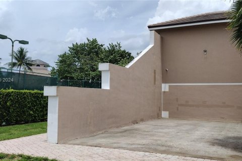 House in West Palm Beach, Florida 3 bedrooms, 175.77 sq.m. № 1310355 - photo 20