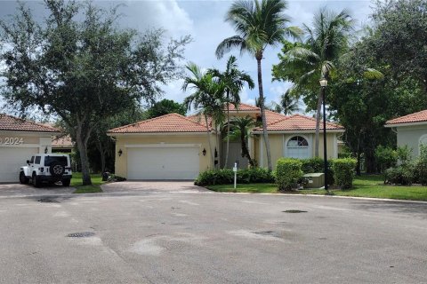 House in West Palm Beach, Florida 3 bedrooms, 175.77 sq.m. № 1310355 - photo 23