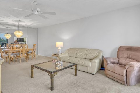 Condominio en venta en North Lauderdale, Florida, 2 dormitorios, 92.9 m2 № 1095271 - foto 12