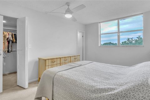 Condominio en venta en North Lauderdale, Florida, 2 dormitorios, 92.9 m2 № 1095271 - foto 18