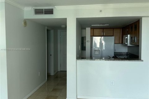 Condominio en venta en Miami, Florida, 1 dormitorio, 73.49 m2 № 1412401 - foto 4