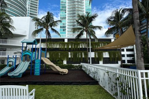 Condominio en venta en Miami, Florida, 1 dormitorio, 73.49 m2 № 1412401 - foto 24