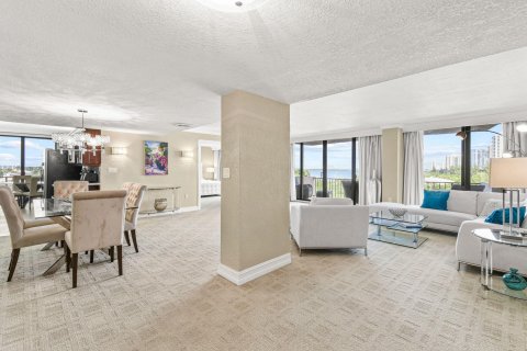 Condo in Riviera Beach, Florida, 2 bedrooms  № 1119941 - photo 6