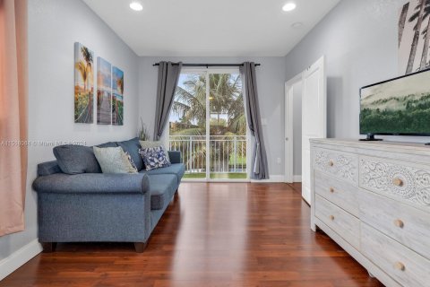 Casa en venta en Dania Beach, Florida, 6 dormitorios, 246.93 m2 № 963106 - foto 26