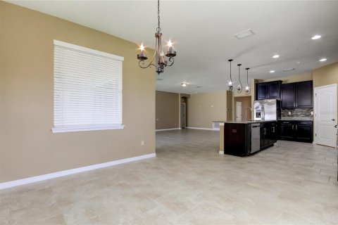 Casa en venta en Wesley Chapel, Florida, 3 dormitorios, 235.32 m2 № 1319789 - foto 15