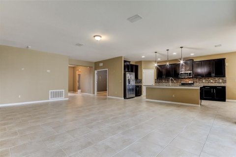 Casa en venta en Wesley Chapel, Florida, 3 dormitorios, 235.32 m2 № 1319789 - foto 7