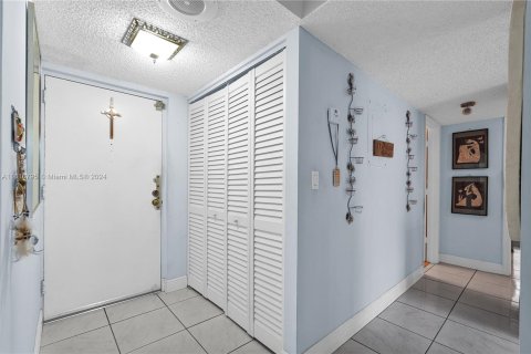 Copropriété à vendre à Miami, Floride: 2 chambres, 77.85 m2 № 1239611 - photo 17