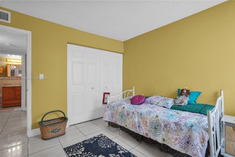 Copropriété à vendre à Miami, Floride: 2 chambres, 77.85 m2 № 1239611 - photo 22