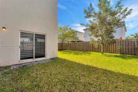 House in Homestead, Florida 3 bedrooms, 188.03 sq.m. № 1430042 - photo 23