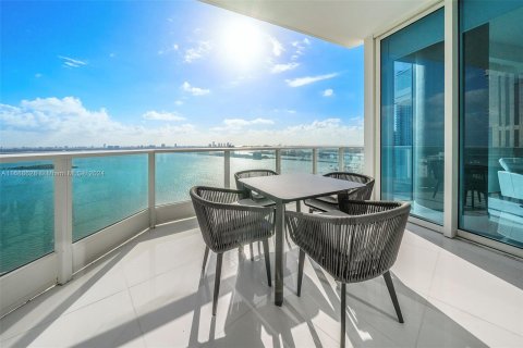 Condominio en venta en Miami, Florida, 2 dormitorios, 147.53 m2 № 1430017 - foto 30