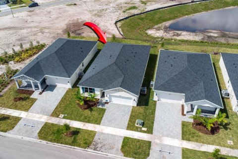 Villa ou maison à vendre à Port St. Lucie, Floride: 4 chambres, 199.74 m2 № 1103033 - photo 2
