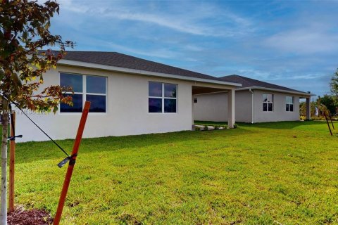 Casa en venta en Port St. Lucie, Florida, 4 dormitorios, 199.74 m2 № 1103033 - foto 11
