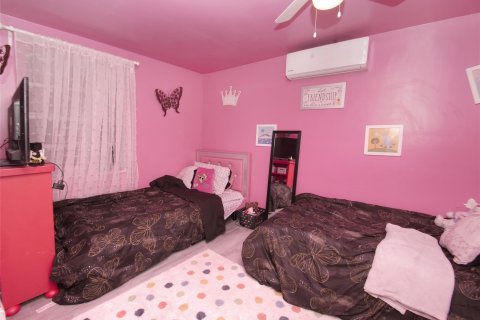 Casa en venta en Pompano Beach, Florida, 3 dormitorios, 135.54 m2 № 1142560 - foto 5