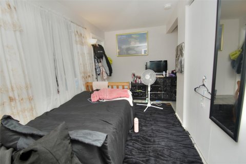 Casa en venta en Pompano Beach, Florida, 3 dormitorios, 135.54 m2 № 1142560 - foto 3
