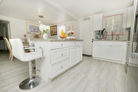 Casa en venta en Pompano Beach, Florida, 3 dormitorios, 135.54 m2 № 1142560 - foto 9