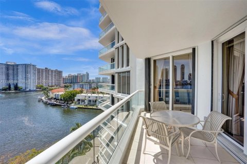 Copropriété à vendre à Aventura, Floride: 3 chambres, 260.13 m2 № 495572 - photo 19