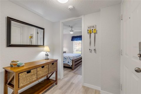 Condo in New Smyrna Beach, Florida, 3 bedrooms  № 1359436 - photo 6