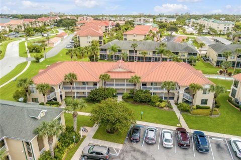 Condo in New Smyrna Beach, Florida, 3 bedrooms  № 1359436 - photo 2