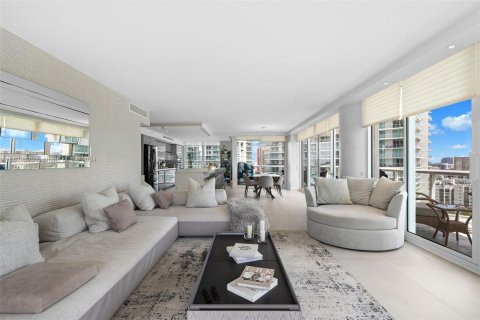 Condo in Sunny Isles Beach, Florida, 3 bedrooms  № 1305107 - photo 8