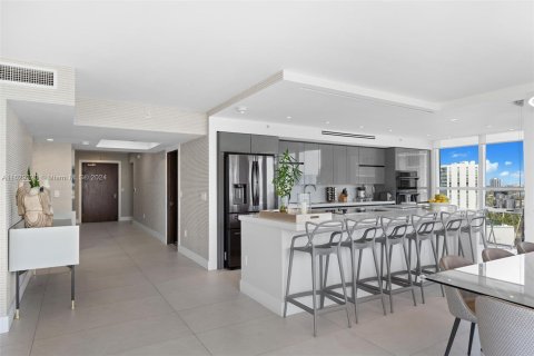 Condo in Sunny Isles Beach, Florida, 3 bedrooms  № 1305107 - photo 7