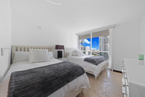 Condo in Sunny Isles Beach, Florida, 3 bedrooms  № 1305107 - photo 27