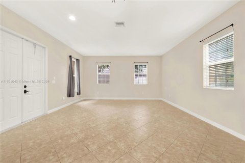 Townhouse in Pembroke Pines, Florida 3 bedrooms, 215.53 sq.m. № 1305111 - photo 22