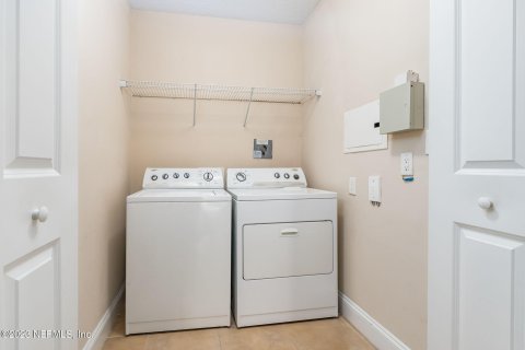 Condo in Jacksonville, Florida, 2 bedrooms  № 885735 - photo 15