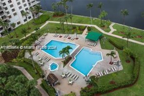 Copropriété à vendre à Aventura, Floride: 2 chambres, 96.9 m2 № 1271435 - photo 5