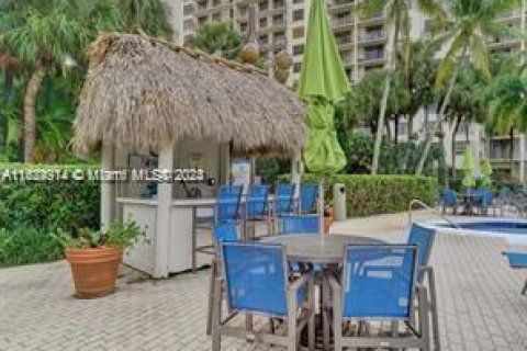 Condominio en venta en Aventura, Florida, 2 dormitorios, 96.9 m2 № 1271435 - foto 11