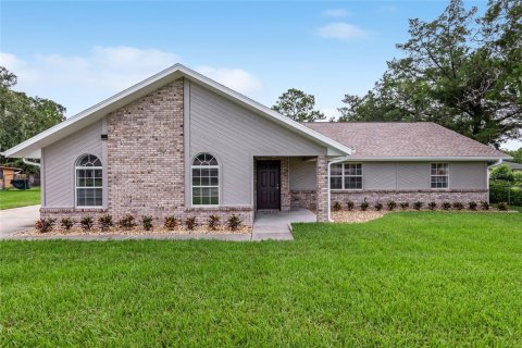 Villa ou maison à vendre à Belleview, Floride: 3 chambres, 169.45 m2 № 1338392 - photo 2